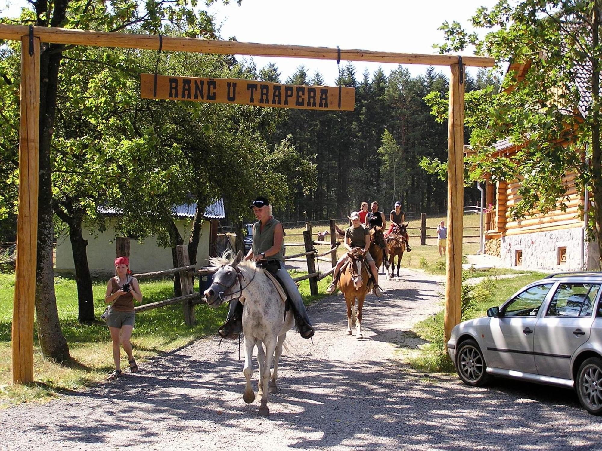 Penzion-Ranc U Trapera Hrabušice Buitenkant foto